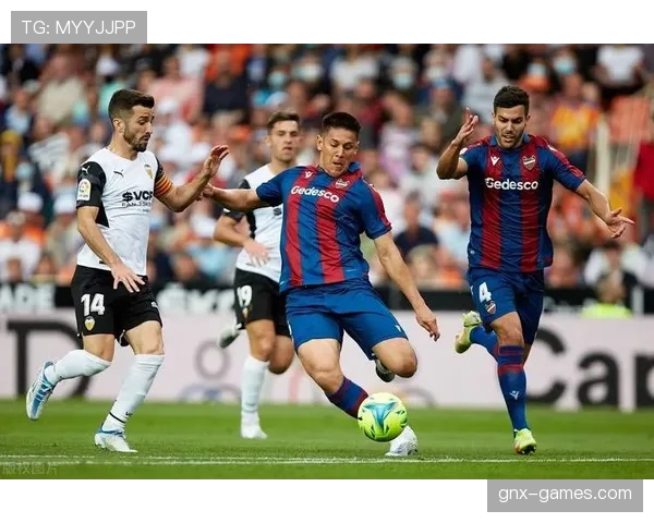 加亚职业轨迹：从瓦伦西亚青训到一线队主力的稳步成长